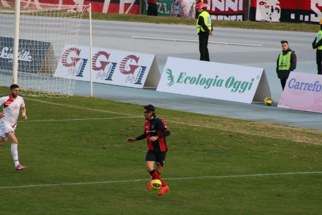 (VIDEO) Che brutto Cosenza. I rossoblu, come a Foggia, giocano solo un tempo e con il Barletta finisce 1 a 1 81 CS BA 09
