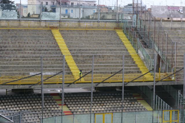 Cosenza che scoppola! I rossoblu giocano solo un tempo e il Foggia cala il poker. Allo Zaccheria finisce 4 a 1 68 Fo CS 03