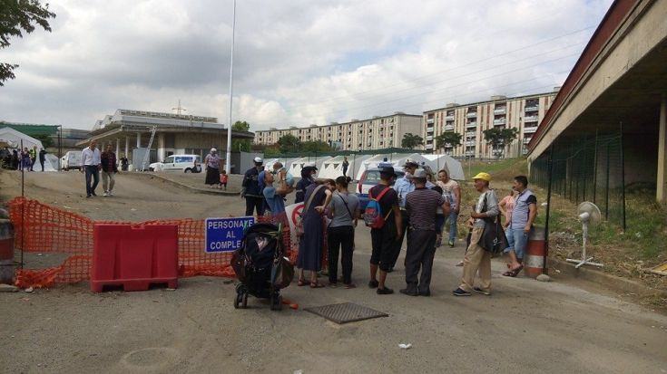 I ROM nella tendopoli di Vagliolise nelle foto di Giovanni Cipparrone