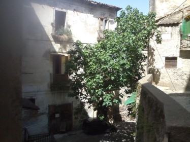 Un altro crollo a Cosenza Vecchia, evacuata una famiglia (FOTO) 103 crollo-cosenza-vecchia (2)