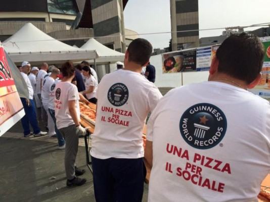 rende pizza record preparazione