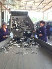 Quando la differenziata diventa business, a Corigliano la plastica si ricicla creando lavoro (FOTO) 68 GUCCIONE-RIGENERA-230715 (11)