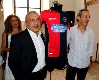 Presentata la squadra cosentina che parteciperà al campionato di serie A di calcio a cinque (FOTO) 70 donato e vizza