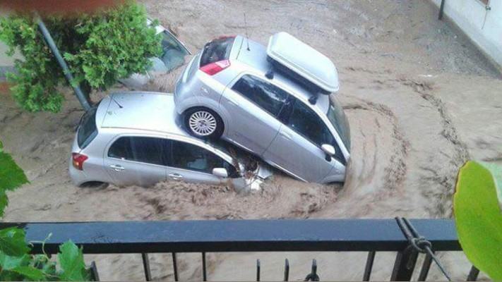 Alluvioni sulla fascia jonica, continua a piovere a Rossano. Domani 'criticità rossa' (VIDEO) 54 alluvione