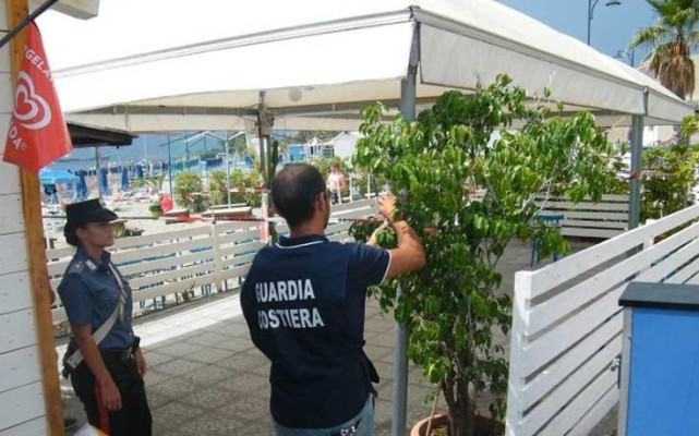 Scoperto un stabilimento balneare abusivo, denunciata la titolare 56 stabilimento-1