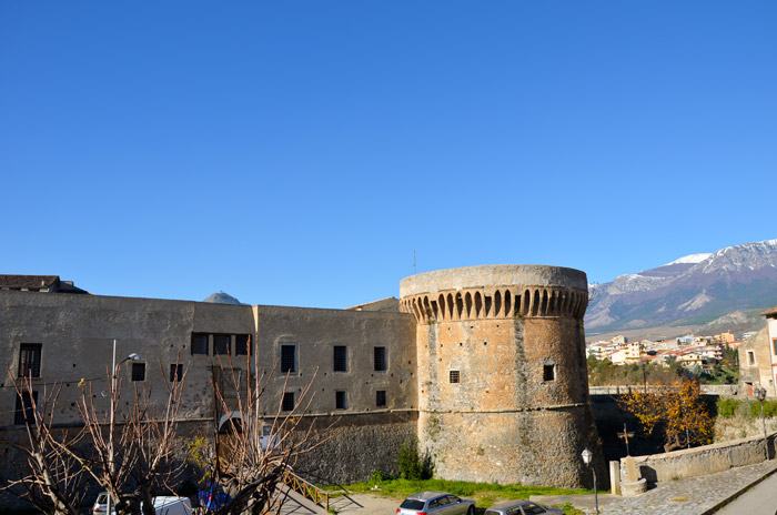 castello aragonese