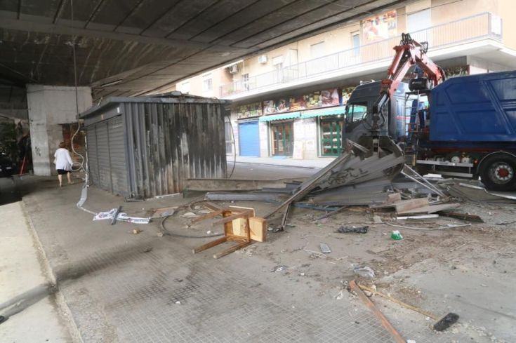 Cosenza: riqualificazione via Padre Giglio, prosegue la demolizione dei box 65 Box Via padre giglio_02