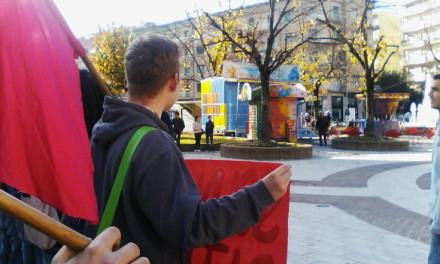 Cosenza diffida Renzi, studenti e docenti in protesta: 'Non sfruttati per l'Enel, ma per il centro storico' (FOTO) 82 IMG_20151113_093356
