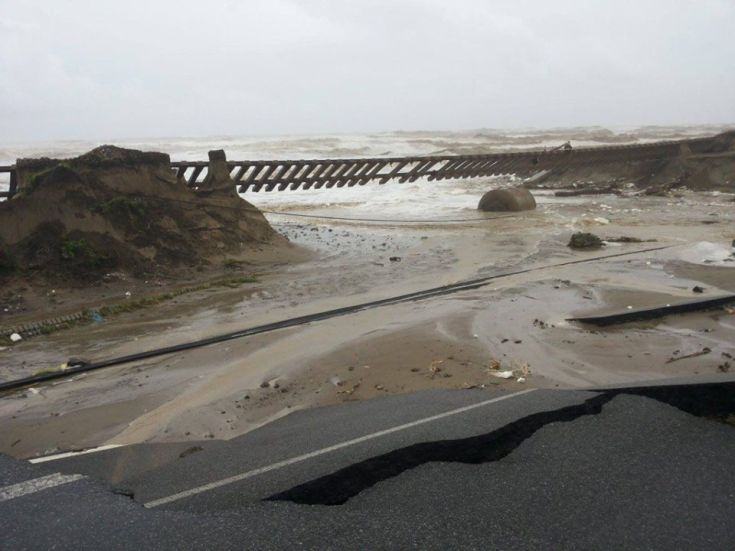 La Calabria si sbriciola sotto il maltempo: locride in ginocchio. Spazzati via diversi tratti della Statale 106 81 brancaleone