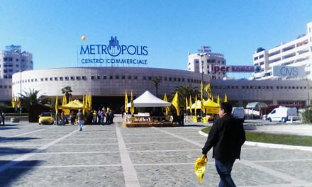 Produttori latte 'trasformano' il Metropolis in una stalla: ''Le multinazionali vi truffano'' (FOTO) 141 coldiretti-latte (30)