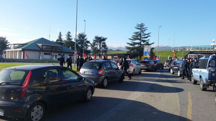 Mobilitazione sindacati: disagi e blocchi all'uscita della A3 di Cosenza Nord, 106 jonica e imbarchi di Villa (FOTO) 73 protesta a3