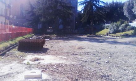 Continuano i lavori nel parco Piero Romeo di via Misasi (FOTO) 70 terra-piero (1)