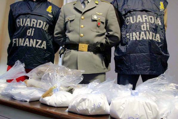 Sequestrati al porto di Gioia Tauro, 344 chili di cocaina purissima del valore di 70 milioni 54 Droga Goia sequestro