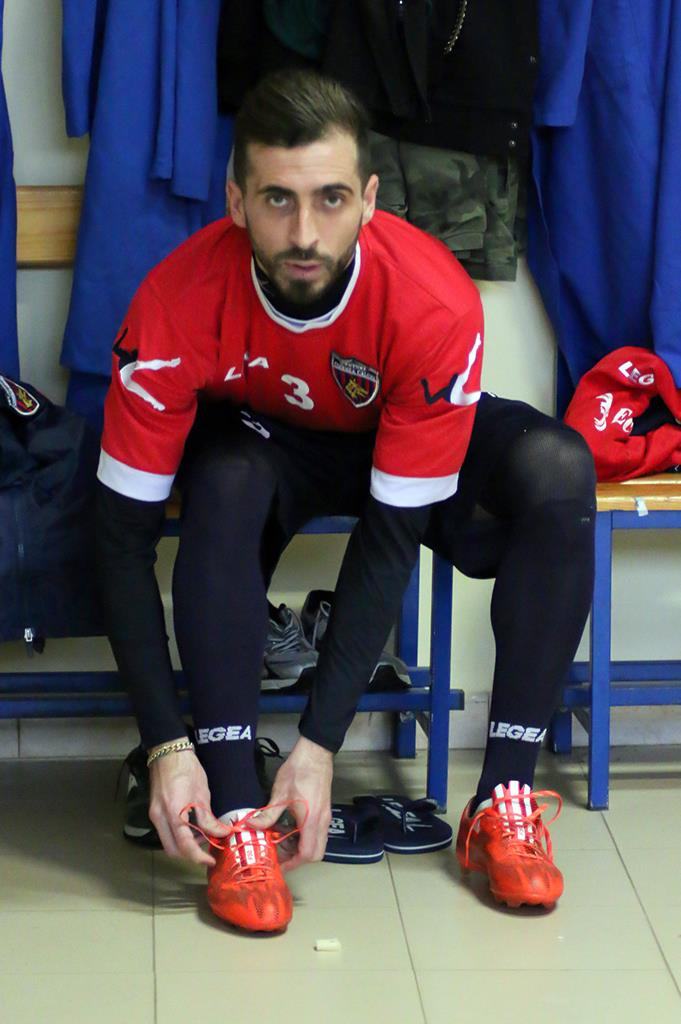 Giovanni Cavallaro nello spogliatoio del Marulla. Foto Cosenza Calcio
