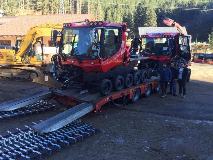 I nuovi battipista! Già operative lavorando sulle piste di Lorica
