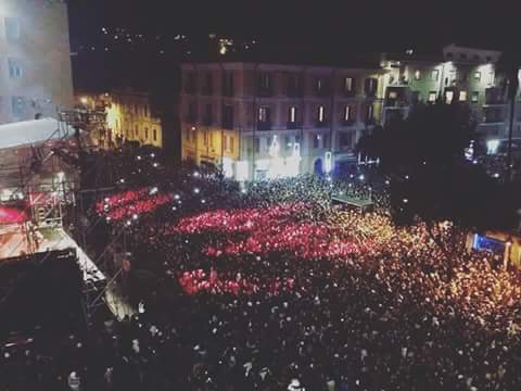 Successo senza precedenti per il Capodanno a Cosenza, Occhiuto: "città gioiosa, partecipe, fantastica" 57 12436029_10205872905362148_1636959545_n