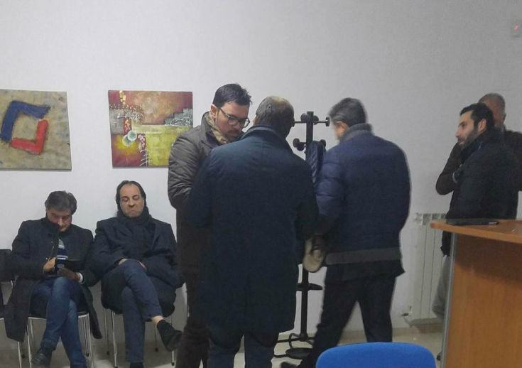 firma consiglieri sfiducia