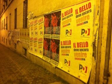 Il PD tappezza Cosenza di manifesti 'cantando vittoria' (FOTONOTIZIA) 63 foto 1