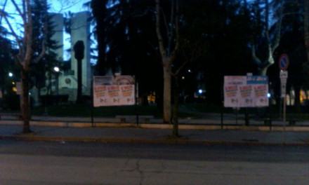 Il PD tappezza Cosenza di manifesti 'cantando vittoria' (FOTONOTIZIA) 59 pd-cosenza2