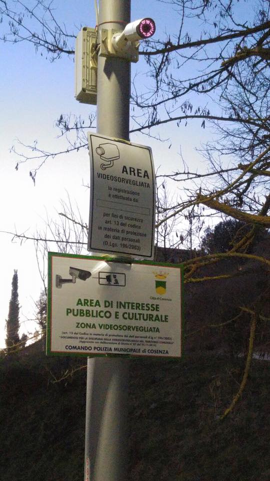 Rifiuti: nello 'storico' Vallone di Rovito, 'l'attuale' inciviltà. Il sindaco: "abbiamo installato le telecamere" (FOTO) 63 vallone2