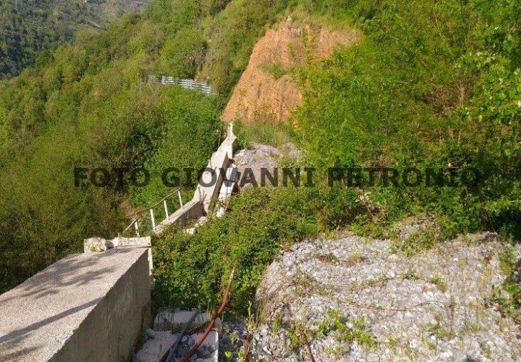 Frana Carpanzano, km 33, aprile 2016.