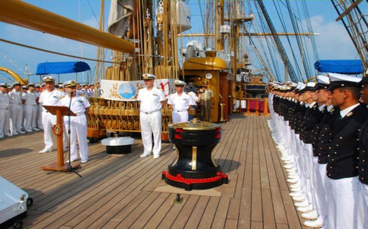 Amerigo Vespucci nave militare