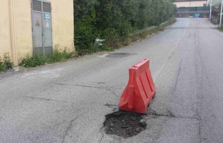 Buche Rende mai aggiustate 04