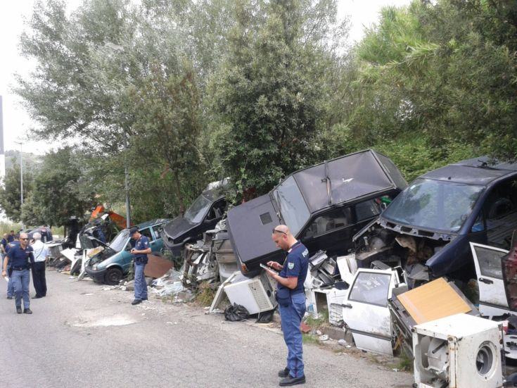 via degli stadi quartiere rom polizia 02