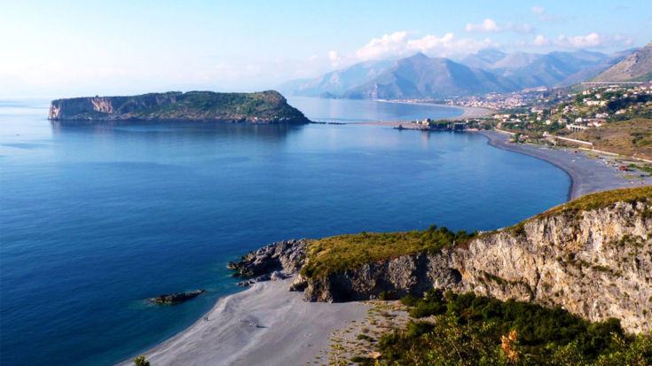 Bandiere Blu in Calabria, Praia a Mare la località più cara negli affitti - Quotidiano online
