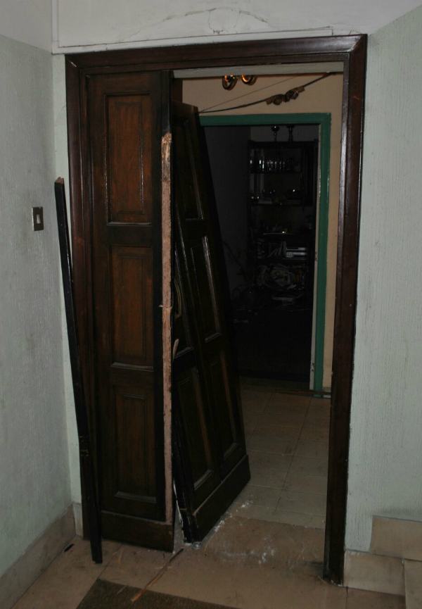 porta-scardinata-furto-cs