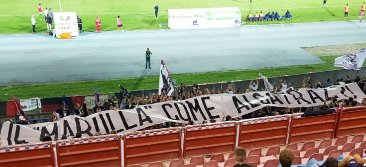 protesta-tifosi-cosenza-barriere