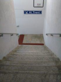 Stazione di Castiglione Cosentino: solo un binario su cinque può essere raggiunto da persone in carrozzina 69 img_20161115_162306