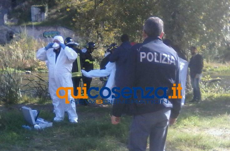 polizia-fiume-crati-cadavere-05