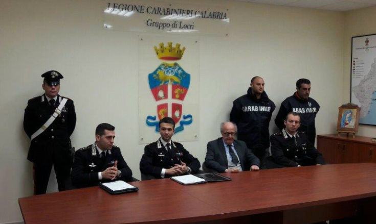 "Dama Nera": motivi passionali alla base del ferimento di un operaio. Arrestate due persone a Bianco 54 dama-nera-carabinieri-locri