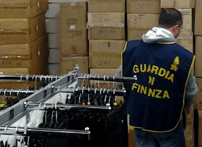 finanza-negozio-cinese-02