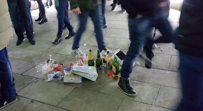 Capodanno a Cosenza: il pubblico vero protagonista, ma Alvaro Soler non entusiasma 68 bottiglie-01-capodanno