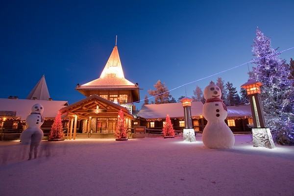 Villaggio Babbo Natale Polo Nord.Lamezia Terme Come Il Polo Nord Inaugura Domani Il Villaggio Di Babbo Natale Quicosenza It