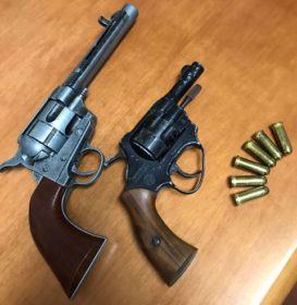 Pistole rinvenute Stazione Carabinieri San Pietro in Guarano 2