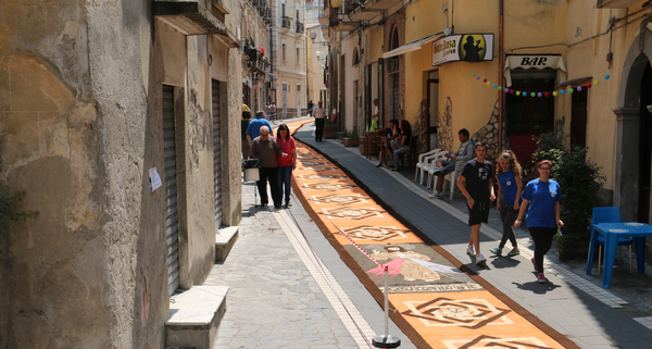 Infiorata-a-Cetraro-2