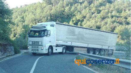 viadotto cannavino tir