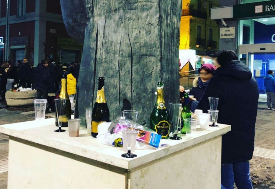 cosenza bottiglia capodanno