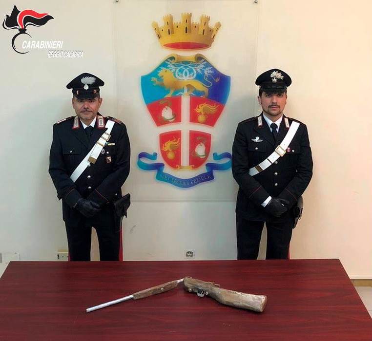 foto carabinieri fucile