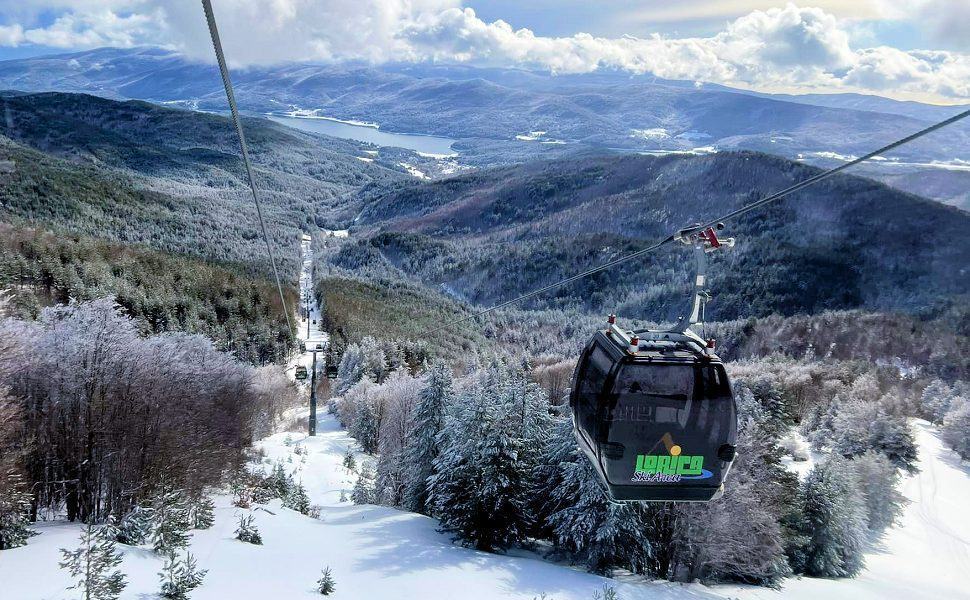 Sila A Lorica Si Torna A Sciare Il 10 Dicembre Riaprono Gli Impianti 