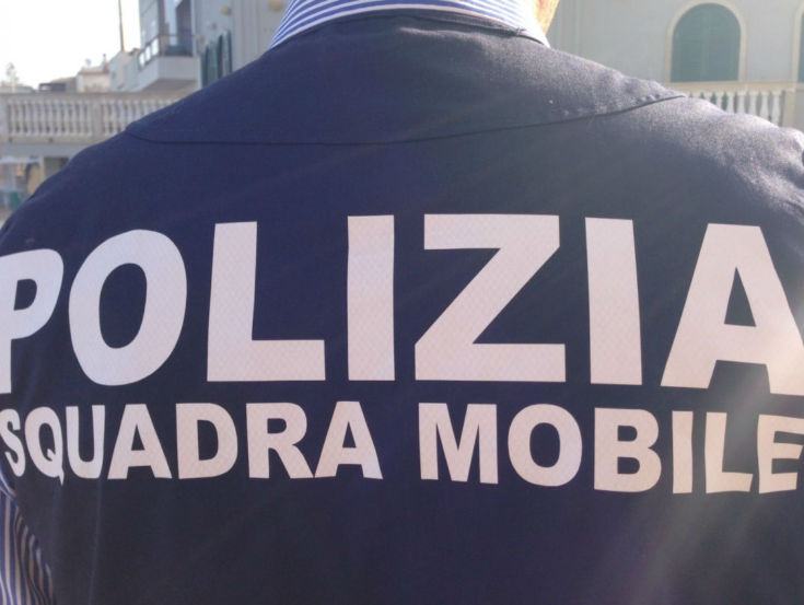 polizia squadra mobile