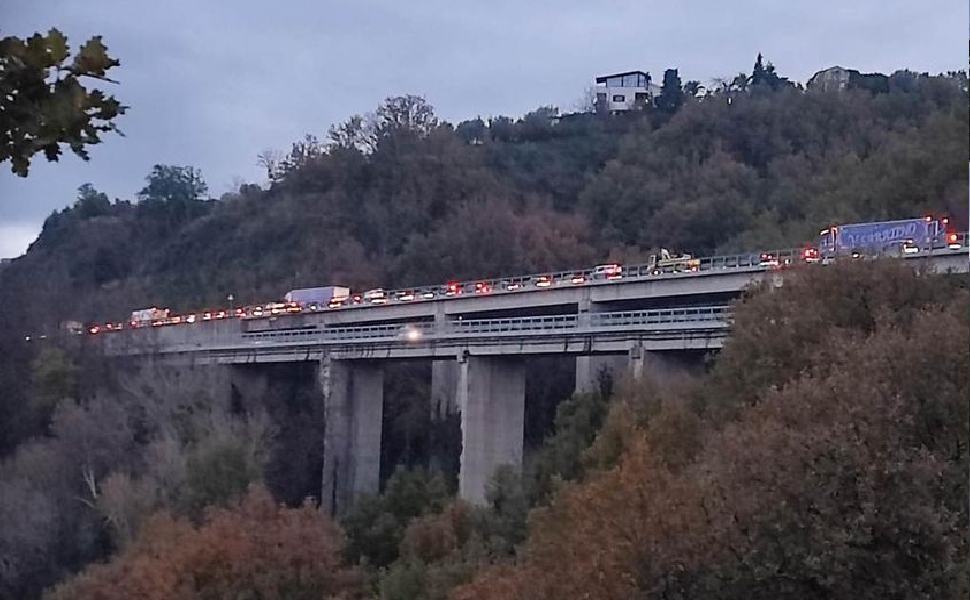 A2, Traffico paralizzato tra Rogliano e Cosenza