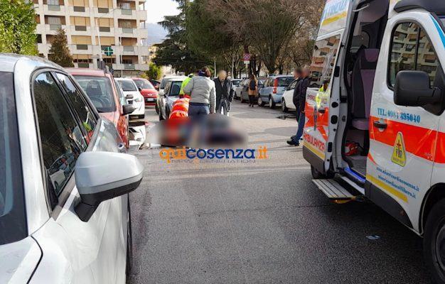 Cosenza investito da un'auto