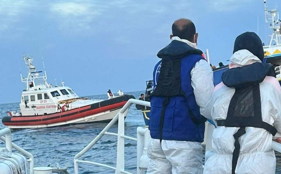 Dynamic Tentano Di Mettere In Sicurezza La Barca, Ma Restano Alla Deriva: Soccorsi Padre E Figlio Moment for Desktop Dynamic Tentano Di Mettere In Sicurezza La Barca, Ma Restano Alla Deriva: Soccorsi Padre E Figlio Moment for Desktop