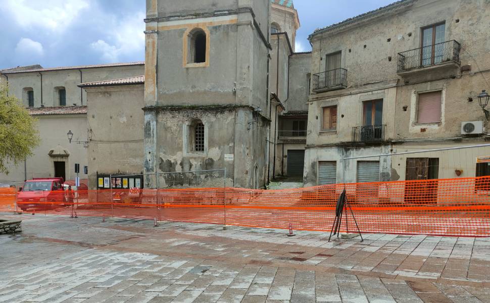 Lavori Piazza Maddalena Morano 01