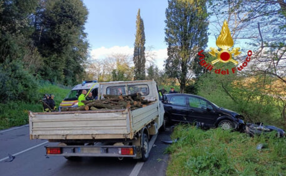 incidente perugia muoiono due cosentini