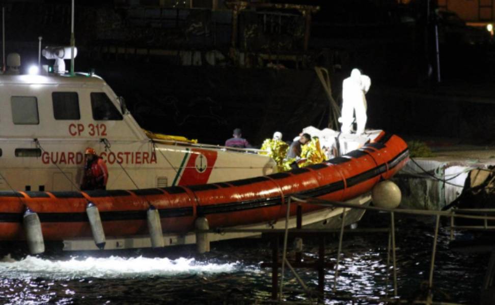 migranti guardia costiera